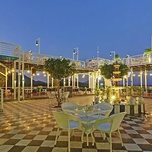 Khakhri Haveli Hotel